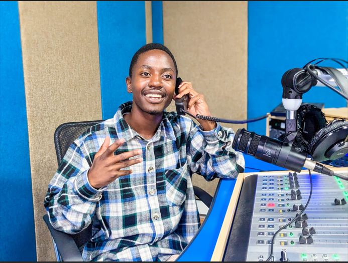 Breakfast Show With Ray